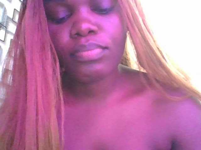 spicey's BongaCams show and profile