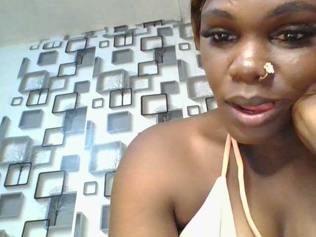 spicey's BongaCams show and profile