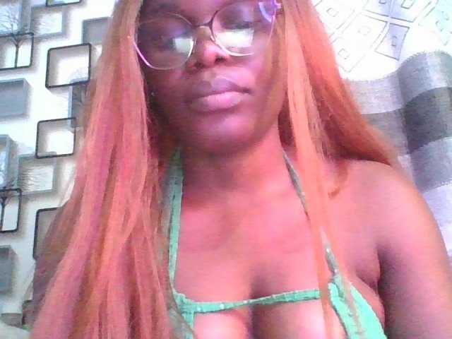 spicey's BongaCams show and profile