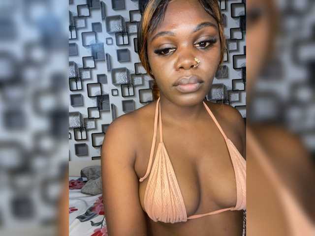 spicey's BongaCams show and profile