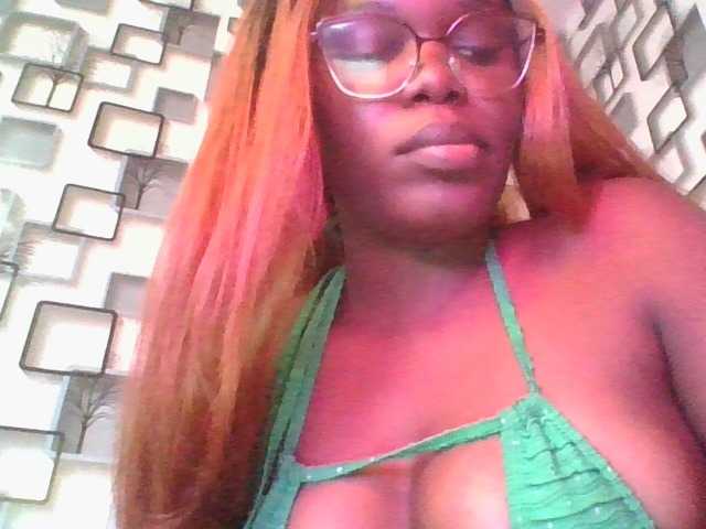 spicey's BongaCams show and profile