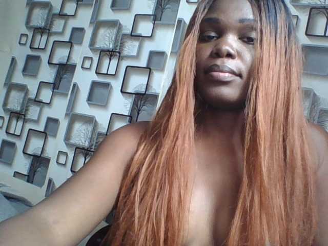 spicey's BongaCams show and profile