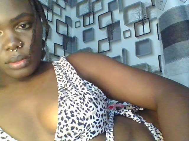 spicey's BongaCams show and profile