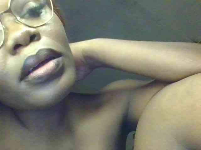 spicey Live Webcam on BongaCams