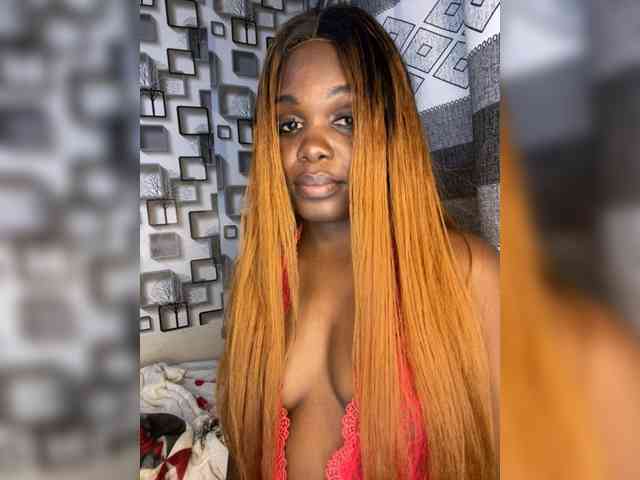 spicey Live Webcam on BongaCams