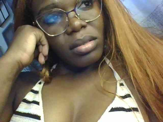 spicey Live Webcam on BongaCams