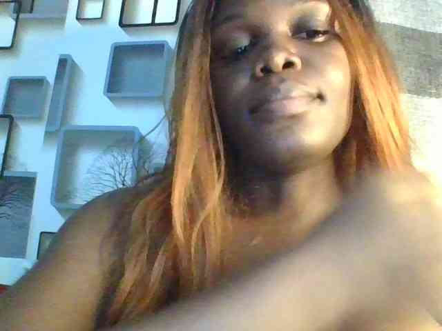 NauticalAerogirl webcam