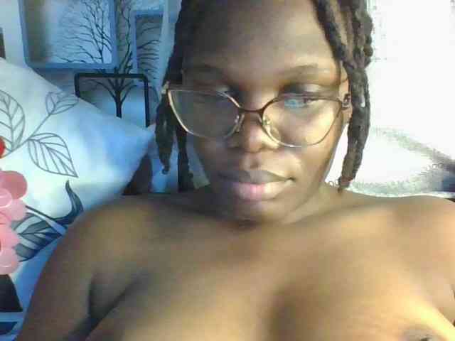 NauticalAerogirl webcam