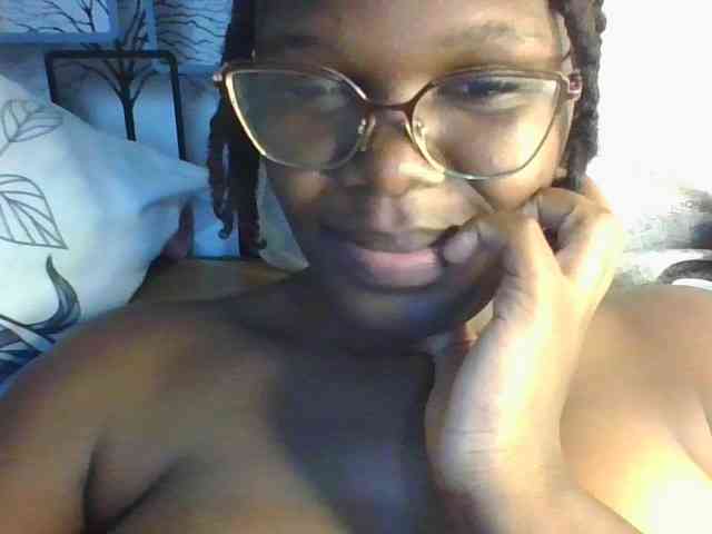 NauticalAerogirl webcam