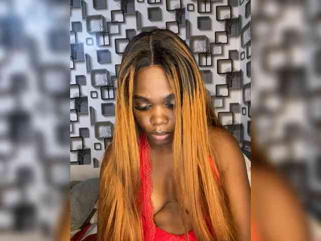 spicey Live Webcam on BongaCams