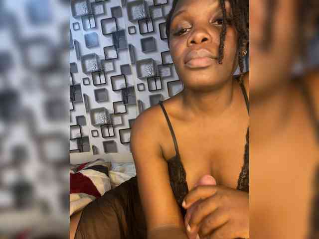 NauticalAerogirl webcam