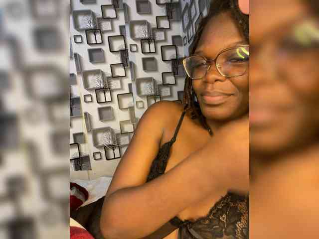 NauticalAerogirl webcam