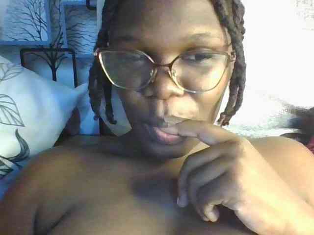 NauticalAerogirl webcam