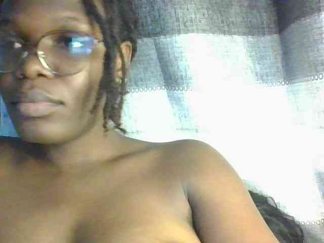 NauticalAerogirl webcam