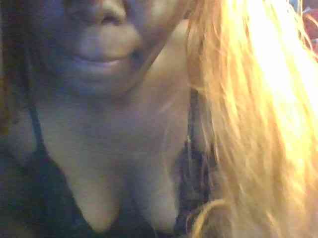 NauticalAerogirl webcam