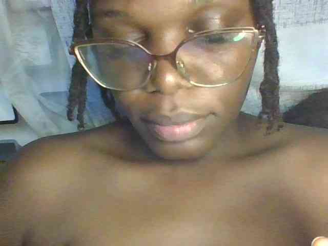 NauticalAerogirl webcam