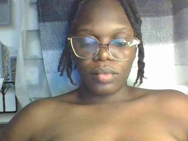 NauticalAerogirl webcam