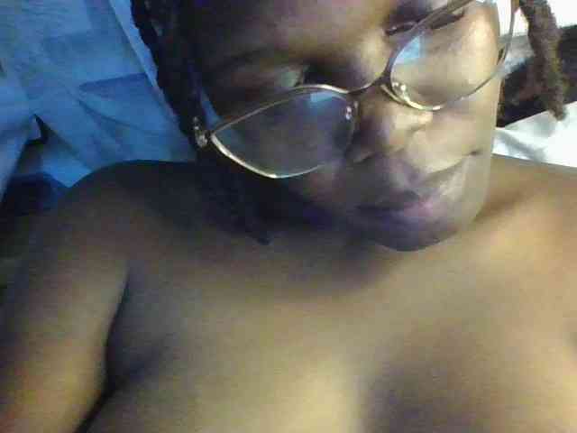 NauticalAerogirl webcam