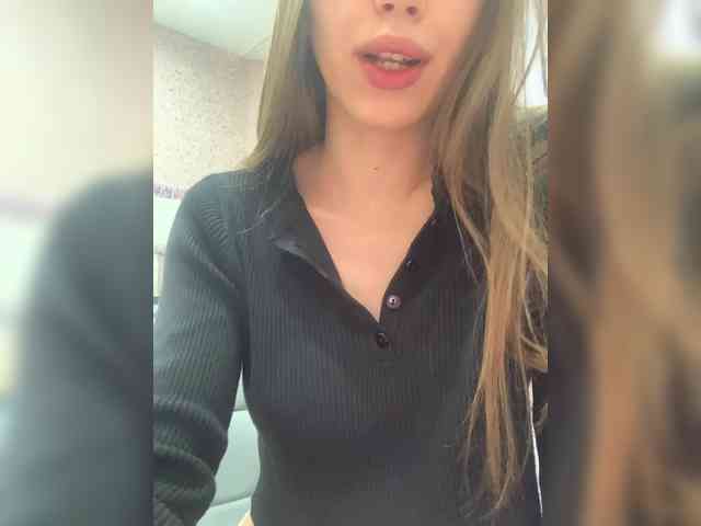 KarinOchka777 webcam