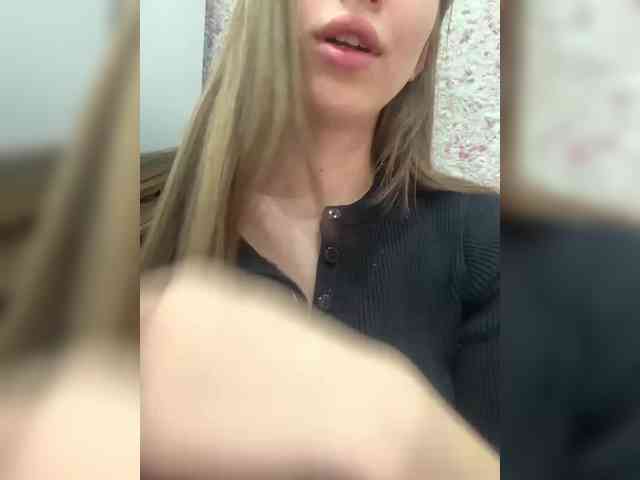 KarinOchka777 webcam