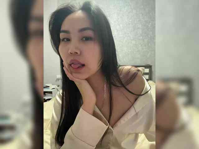 AntoinetteMelany webcam