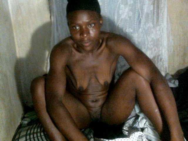 Cute-Viviana's BongaCams show and profile