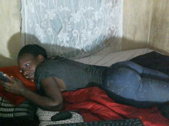 Cute-Viviana's BongaCams show and profile