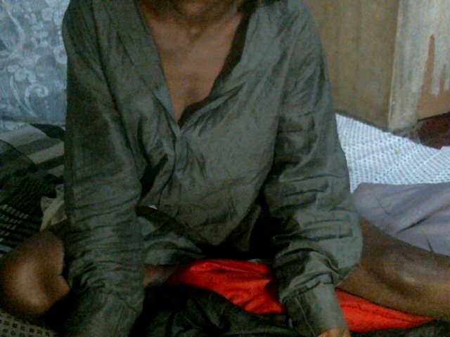 Cute-Viviana's BongaCams show and profile