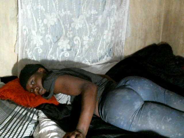 Cute-Viviana's BongaCams show and profile