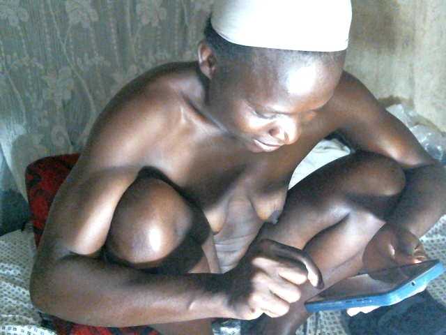 Cute-Viviana's BongaCams show and profile