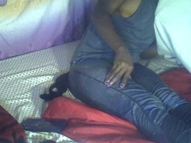 Cute-Viviana's BongaCams show and profile