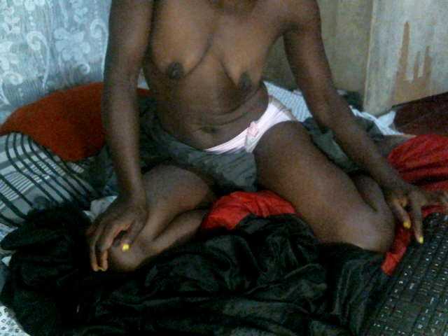 Cute-Viviana's BongaCams show and profile