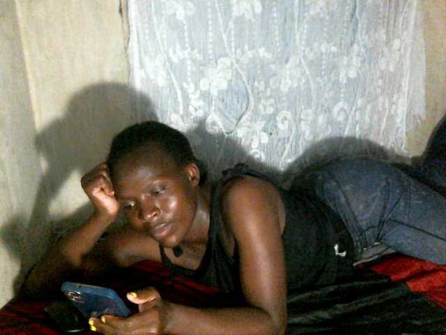 Cute-Viviana's BongaCams show and profile