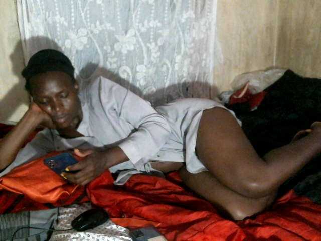 Cute-Viviana's BongaCams show and profile