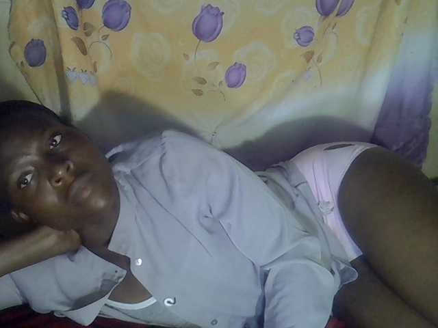 Cute-Viviana's BongaCams show and profile