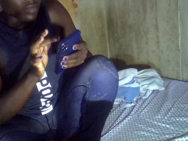 Cute-Viviana's BongaCams show and profile