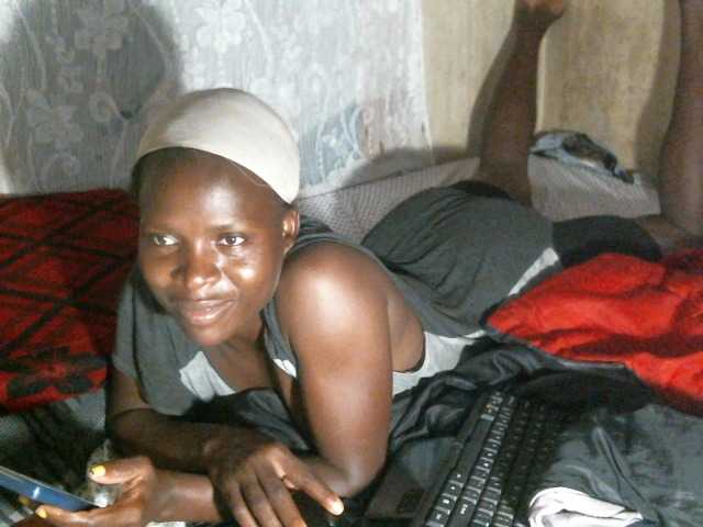 Cute-Viviana's BongaCams show and profile