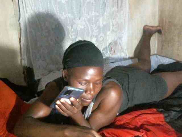 Cute-Viviana Cute-Viviana