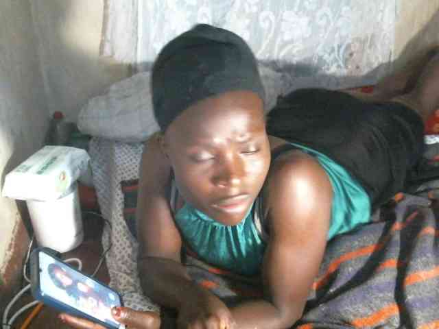 Cute-Viviana Cute-Viviana