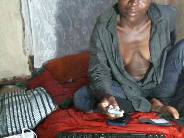 Cute-Viviana Cute-Viviana