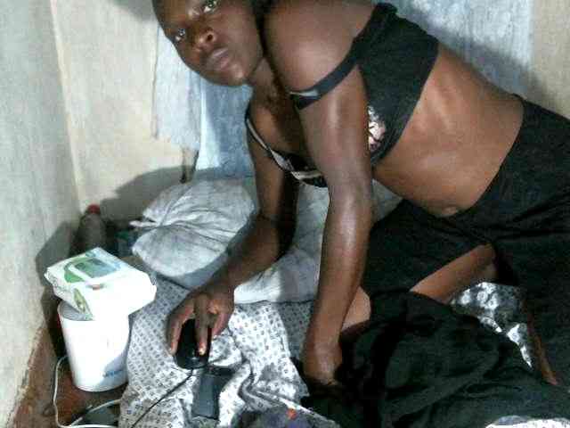 Cute-Viviana Cute-Viviana