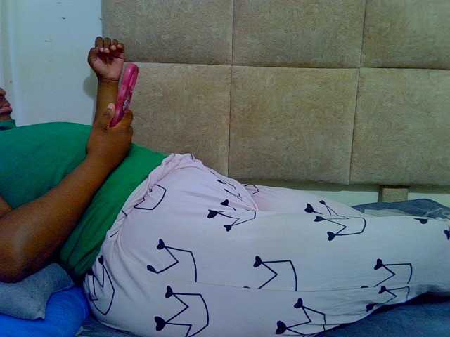 Collegebjxx21 from BongaCams is Freechat