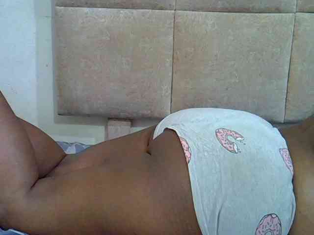 Collegebjxx21 webcam