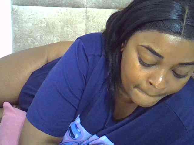 Collegebjxx21 Live Webcam on BongaCams