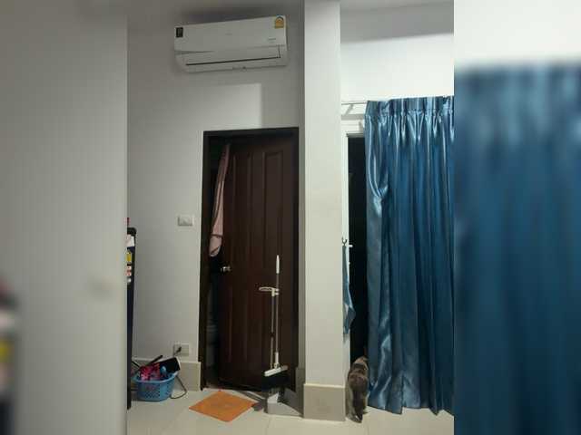 AnaWolmen's BongaCams show and profile