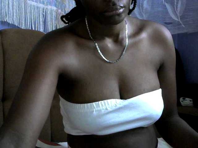Africanpretty22's BongaCams show and profile