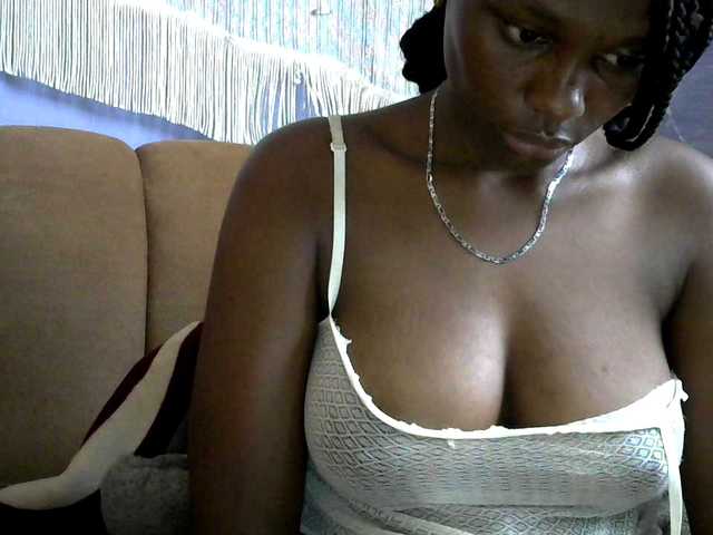 Africanpretty22's BongaCams show and profile