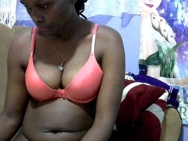 Africanpretty22 webcam