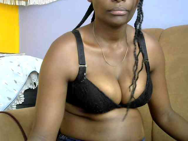 Africanpretty22 webcam