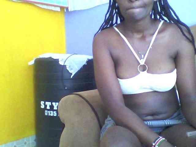 Africanpretty22 webcam